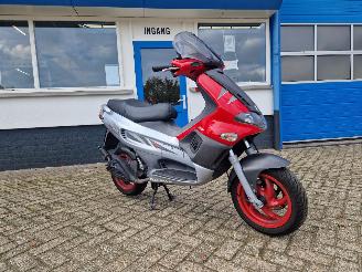 begagnad bil auto Gilera B-klasse RUNNER 2005/2