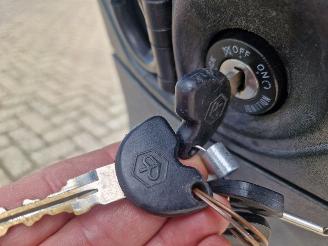Piaggio  ZIP 45KM I-GET e5 picture 7