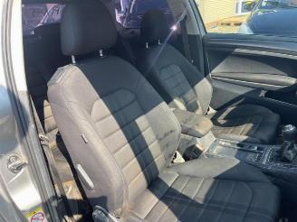 Volkswagen Golf  picture 9