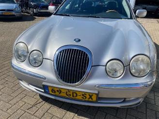 Jaguar S-type  picture 7