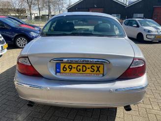 Jaguar S-type  picture 4