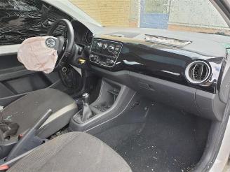 Volkswagen Up!  picture 7