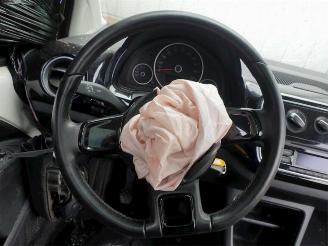 Volkswagen Up!  picture 11