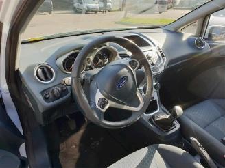 Ford Fiesta  picture 7