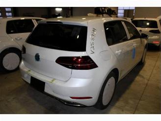 Volkswagen Golf  picture 4