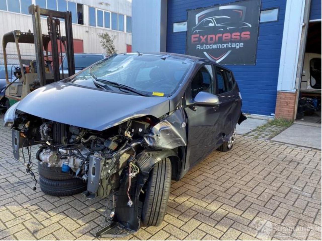 Hyundai I-10 i10 (B5), Hatchback, 2013 / 2019 1.0 12V