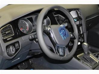 Volkswagen Golf  picture 7