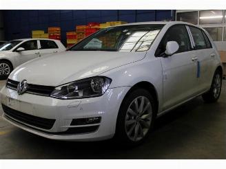 Volkswagen Golf  picture 1
