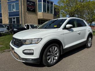 Vrakbiler auto Volkswagen T-Roc T-Roc I, SUV, 2017 1.0 TSI 12V BlueMotion 2018/0