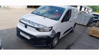 krockskadad bil auto Citroën Berlingo  2024/1