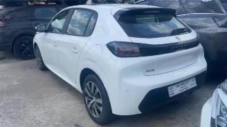 Peugeot 208 208 II (UB/UH/UP), Hatchback 5-drs, 2019 1.2 Vti 12V PureTech 75 picture 3