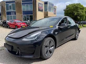Autoverwertung Tesla Model 3 Model 3, Sedan, 2017 Long Range AWD 75 kWh 2019/12