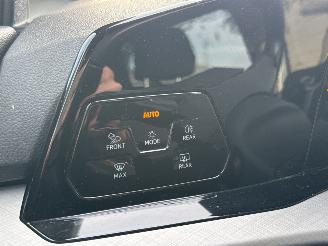 Volkswagen Golf 1.0 eTSI Life Business AUTOMAAT picture 21