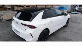 Opel Astra Astra L (F3/FB/FM/FP), Hatchback 5-drs, 2021 Electric 54 kWh picture 3