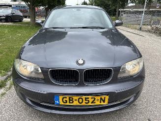 BMW 1-serie 118i picture 9