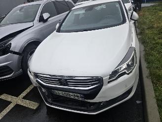 Vaurioauto  passenger cars Peugeot 508  2014/9