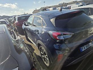 Damaged car Ford Puma 1.0 SCTI 2021/2