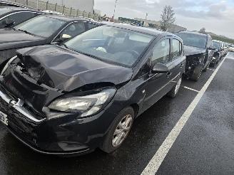 Damaged car Opel Corsa 1.4 90 2016/4