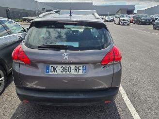 skadebil auto Peugeot 2008  2014/10