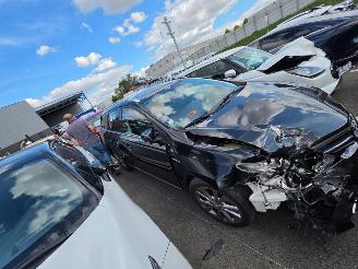 skadebil auto Toyota Corolla  2013/11