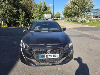 uszkodzony samochody osobowe Peugeot 208  2023/2