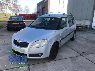 Vrakbiler auto Skoda Roomster Roomster (5J), MPV, 2006 / 2015 1.4 16V 2007/8