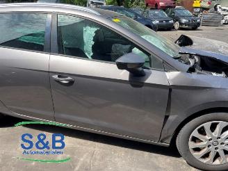Vrakbiler auto Seat Leon Leon ST (5FF), Combi 5-drs, 2012 / 2020 1.6 TDI Ecomotive 16V 2014/12