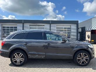 Audi Q7 4.2 picture 7
