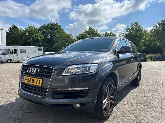 Unfallwagen Audi Q7 4.2 2006/6