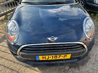 Mini One 1.2 12V One Hatchback 4Dr Benzine 1.198cc 75kW (102pk) FWD 2014-05/2017-10 (XS11; XS12) B38A12A picture 3