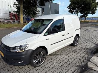 krockskadad bil auto Volkswagen Caddy 2.0 TDI 102 Bestel  Diesel 1.968cc 75kW (102pk) FWD 2015-11/2020-09  DFSD 2016/11
