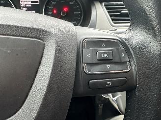 Seat Toledo 1.2 TSI Liftback  Benzine 1.197cc 77kW (105pk) FWD 2012-07/2015-06  CBZB picture 25