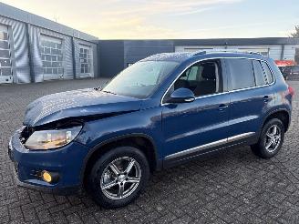 Unfallwagen Volkswagen Tiguan 2.0 TDI 16V SUV  Diesel 1.968cc 103kW (140pk) FWD 2011-05/2018-07 (5N2) CFFB 2012/4