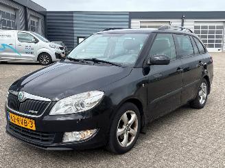 damaged passenger cars Skoda Fabia 1.2 TDI 12V Greenline Combi/o 4Dr Diesel 1.199cc 55kW (75pk) FWD 2010-05/2014-12  CFWA 2011/7