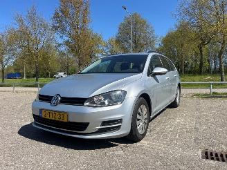 skadebil auto Volkswagen Golf 1.2 TSI BlueMotion 16V Combi/o  Benzine 1.197cc 77kW (105pk) FWD 2013-04/2020-08  CJZA 2014/5