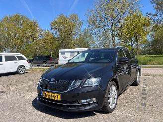 Schadeauto Skoda Octavia 1.0 TSI 12V Combi/o 4Dr Benzine 999cc 85kW (116pk) FWD 2018-08/2020-07  DKRF 2019/1