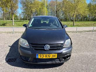 Auto incidentate Volkswagen Golf 1.6 FSI 16V MPV  Benzine 1.598cc 85kW (116pk) FWD 2004-12/2008-05 (5M1) BLF; EURO4 2005/6