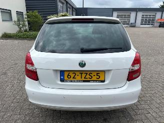 Skoda Fabia TMBJK25J3C3146746 picture 4