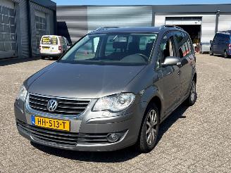Coche accidentado Volkswagen Touran 1.4 16V TSI 140 MPV  Benzine 1.390cc 103kW (140pk) FWD 2006-02/2010-05 (1T1; 1T2) BMY 2006/12