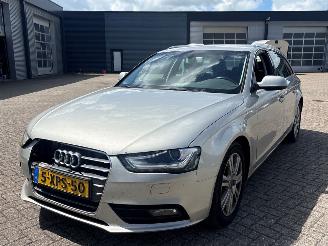 Vaurioauto  passenger cars Audi A4 Avant 2.0 TDI 16V Combi/o  Diesel 1.968cc 100kW (136pk) FWD 2010-11/2014-10 (8K5) CJCB 2014/6