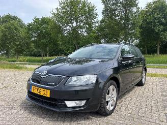 Avarii autoturisme Skoda Octavia 1.6 TDI Greenline 16V Combi/o 4Dr Diesel 1.598cc 81kW (110pk) FWD 2013-05/2020-07  CRKB 2014/3