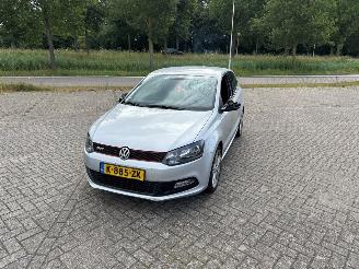 Voiture accidenté Volkswagen Polo 1.6 TDI 16V 90 Hatchback  Diesel 1,598cc 66kW (90pk) FWD 2009-06/2014-05  CAYB 2012/1