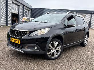Damaged car Peugeot 2008 1.2 12V e-THP PureTech 110 MPV  Benzine 1.199cc 81kW (110pk) FWD 2015-01/2019-12 (CUHNZ) EB2DT; HNZ 2016/9