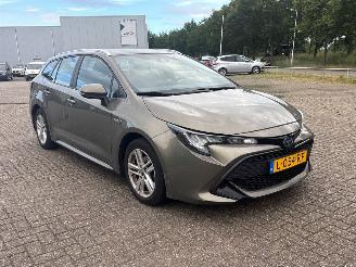 Unfallwagen Toyota Corolla 1.8 16V Hybrid Combi/o  Elektrisch Benzine 1.798cc 90kW (122pk) FWD 2019-02 (ZWE211(W)) 2ZRFXE 2021/7