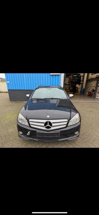 damaged passenger cars Mercedes C-klasse C320 CDI 4MATIC AMG 2008/6
