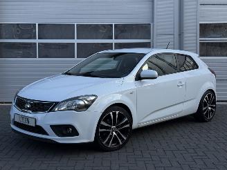 Coche accidentado Kia Cee d Pro Cee\'d 1.4 CVVT Seven 2011/2