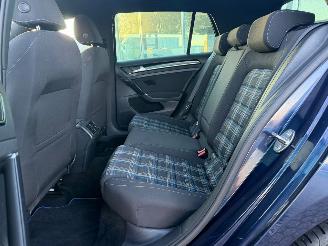 Volkswagen Golf 1.4 TSI GTE PANO picture 17