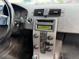 Volvo V-40 1.8 Momentum Airco picture 12