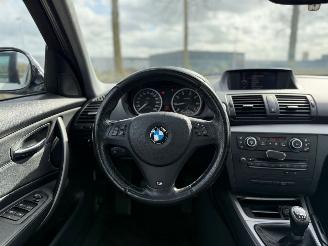BMW 1-serie 116i High Executive picture 13
