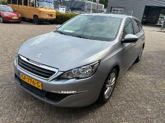 Unfallwagen Peugeot 308 1.6 BlueHDI Blue Lease Pack 2015/7